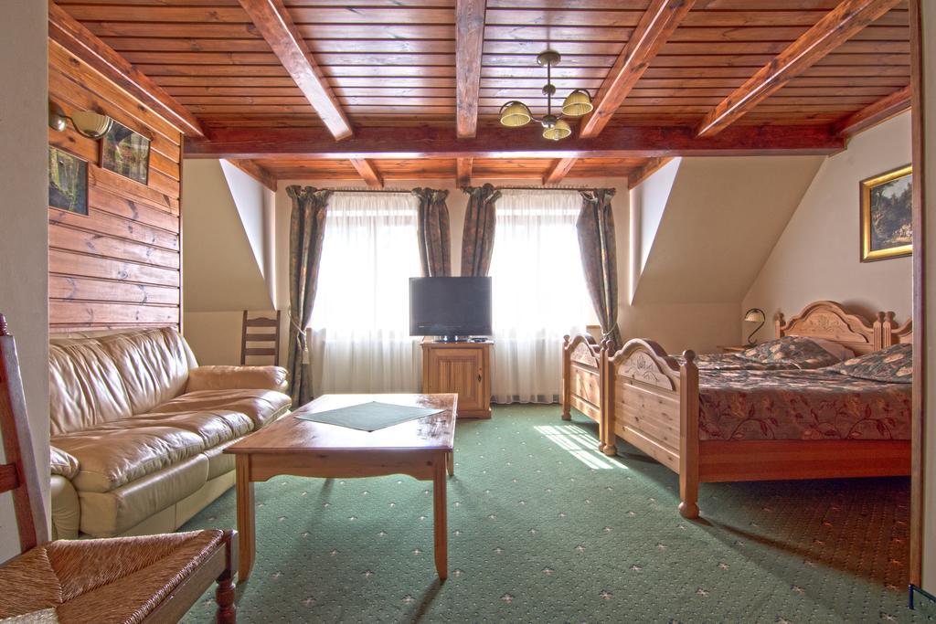Dworek Gawra Białowieża Chambre photo